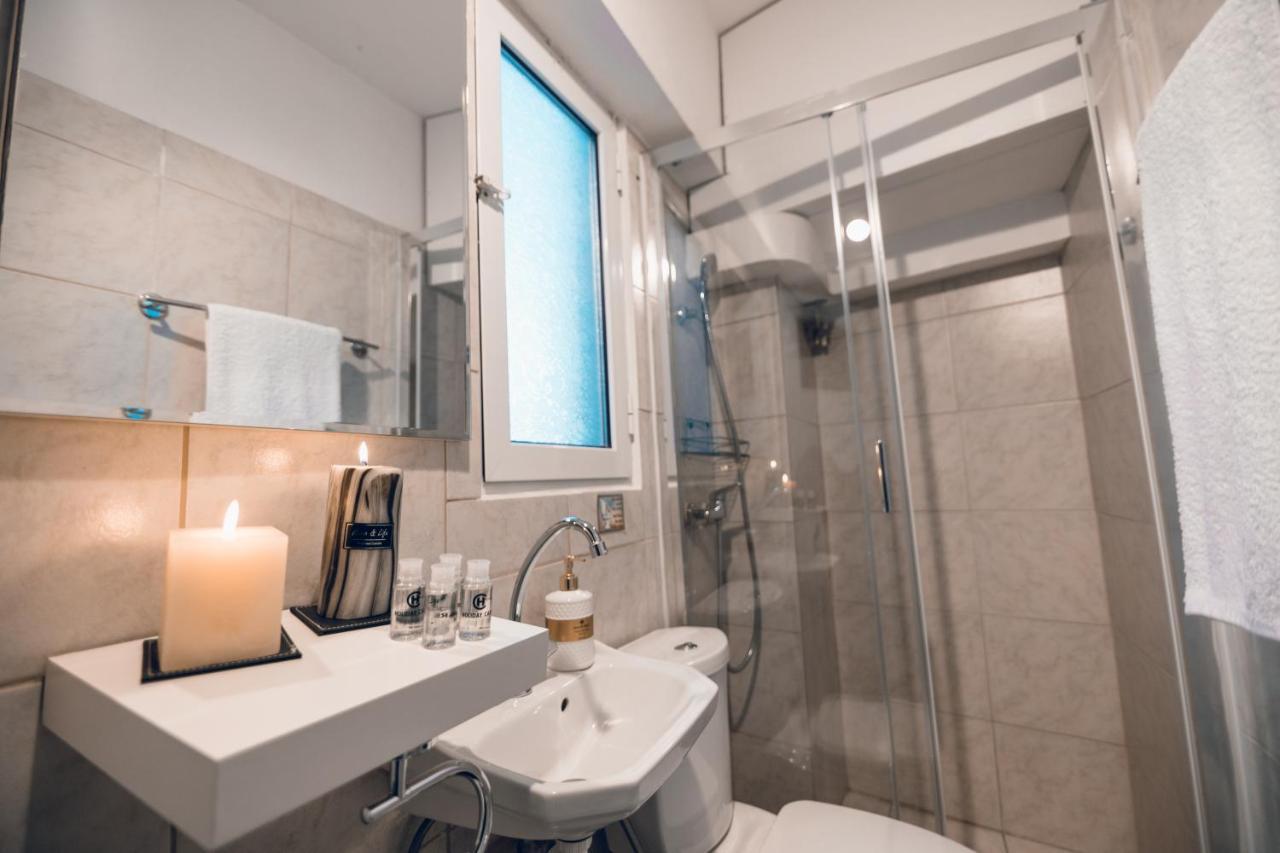 Acrolights By Night Apartment Атина Екстериор снимка
